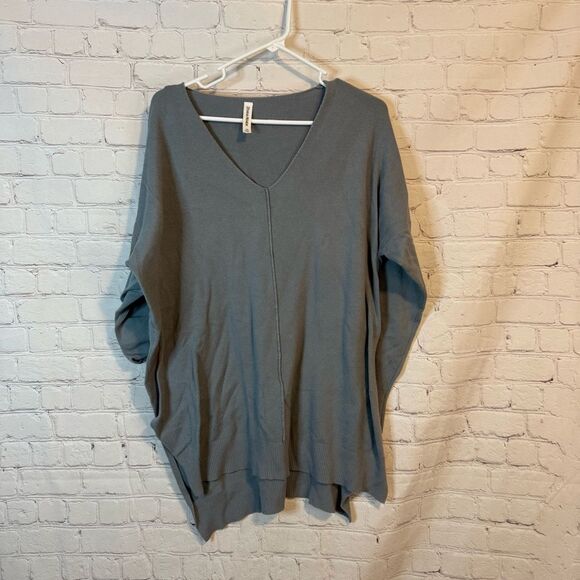 Zenana Premium Light Blue Knit Top - Picture 1 of 5